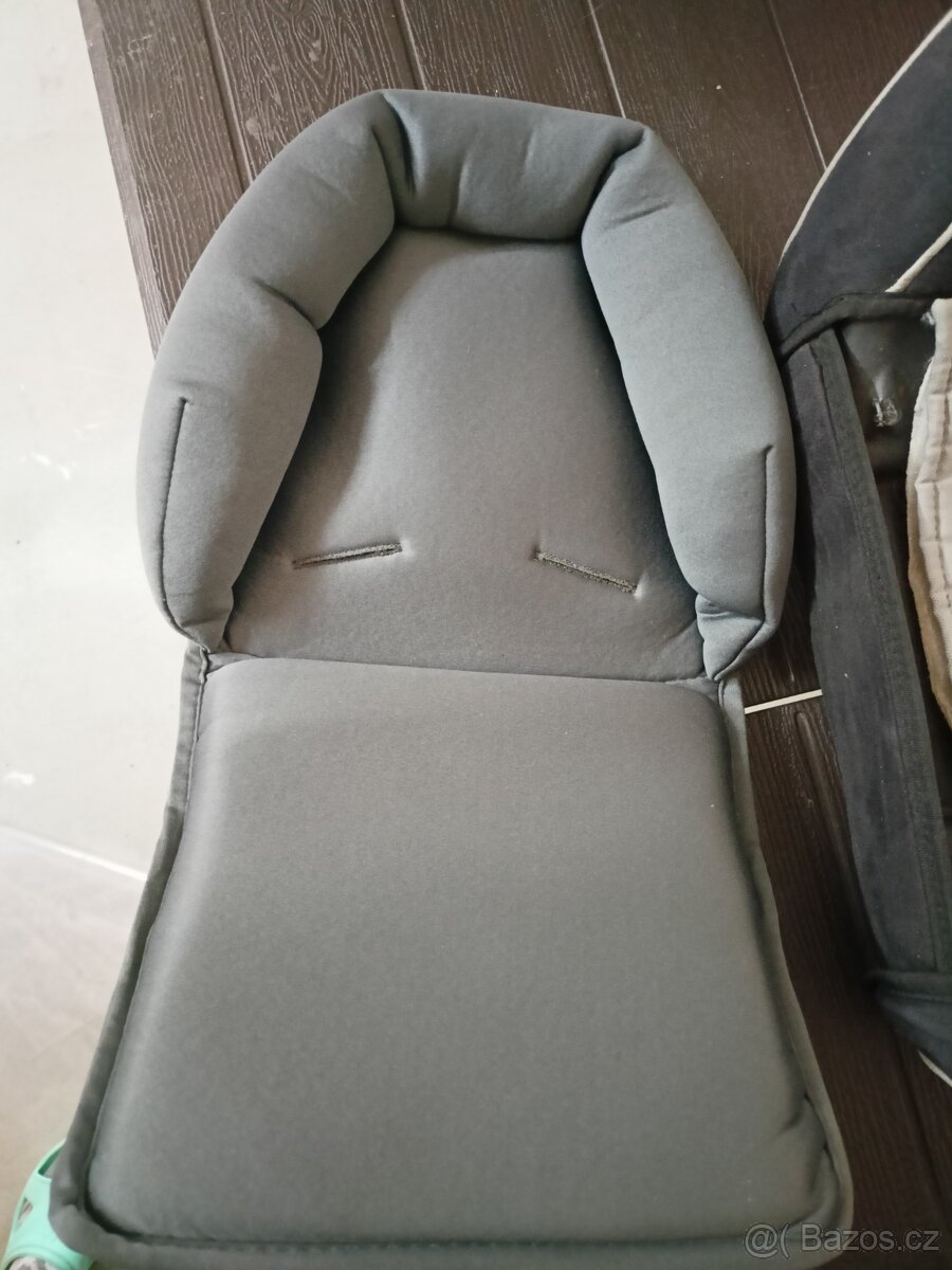 Autosedačka pro novorozence - 7