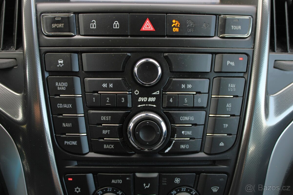 Opel Astra 1,4 T NOVÉ V ČR,1.MAJITEL,2010 - 7