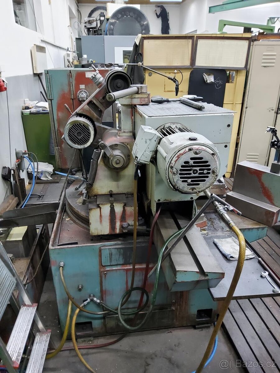 Bruska na otvory ČZM BDU 250A (7426) - 7