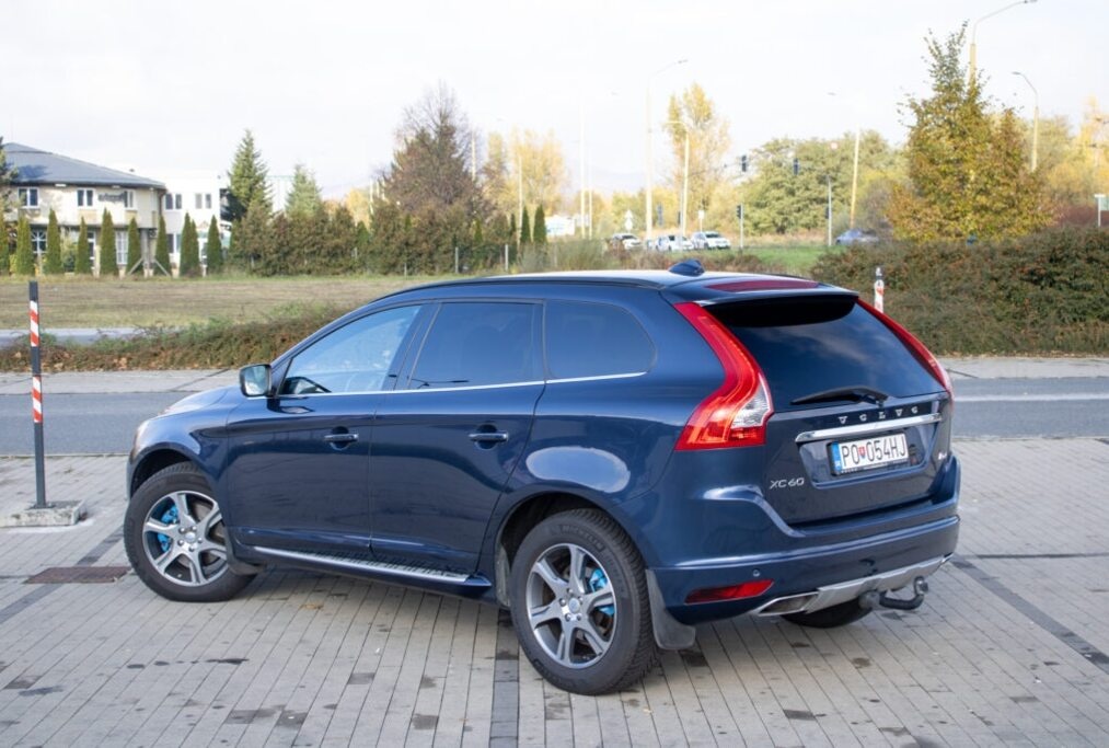 VOLVO XC60 (2015) - 7
