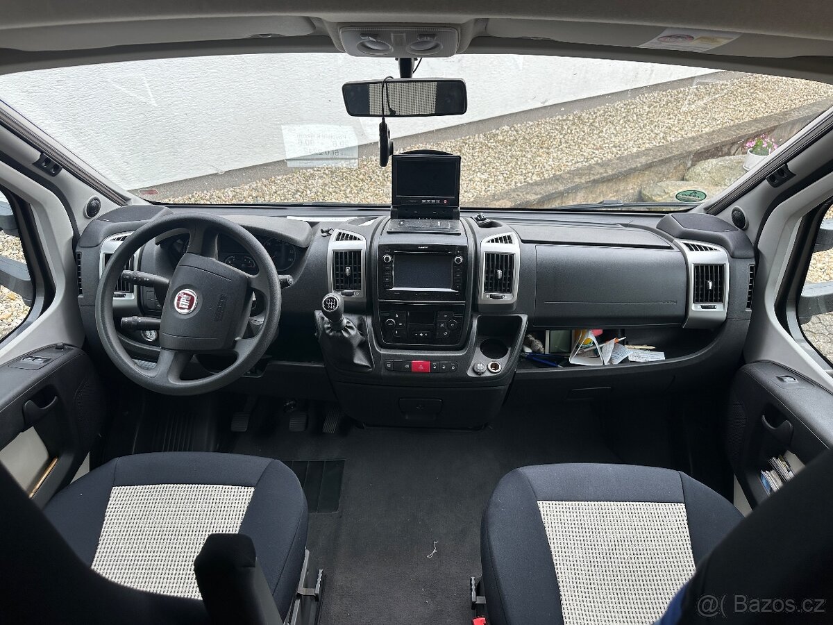 Prodám obytné auto - 7