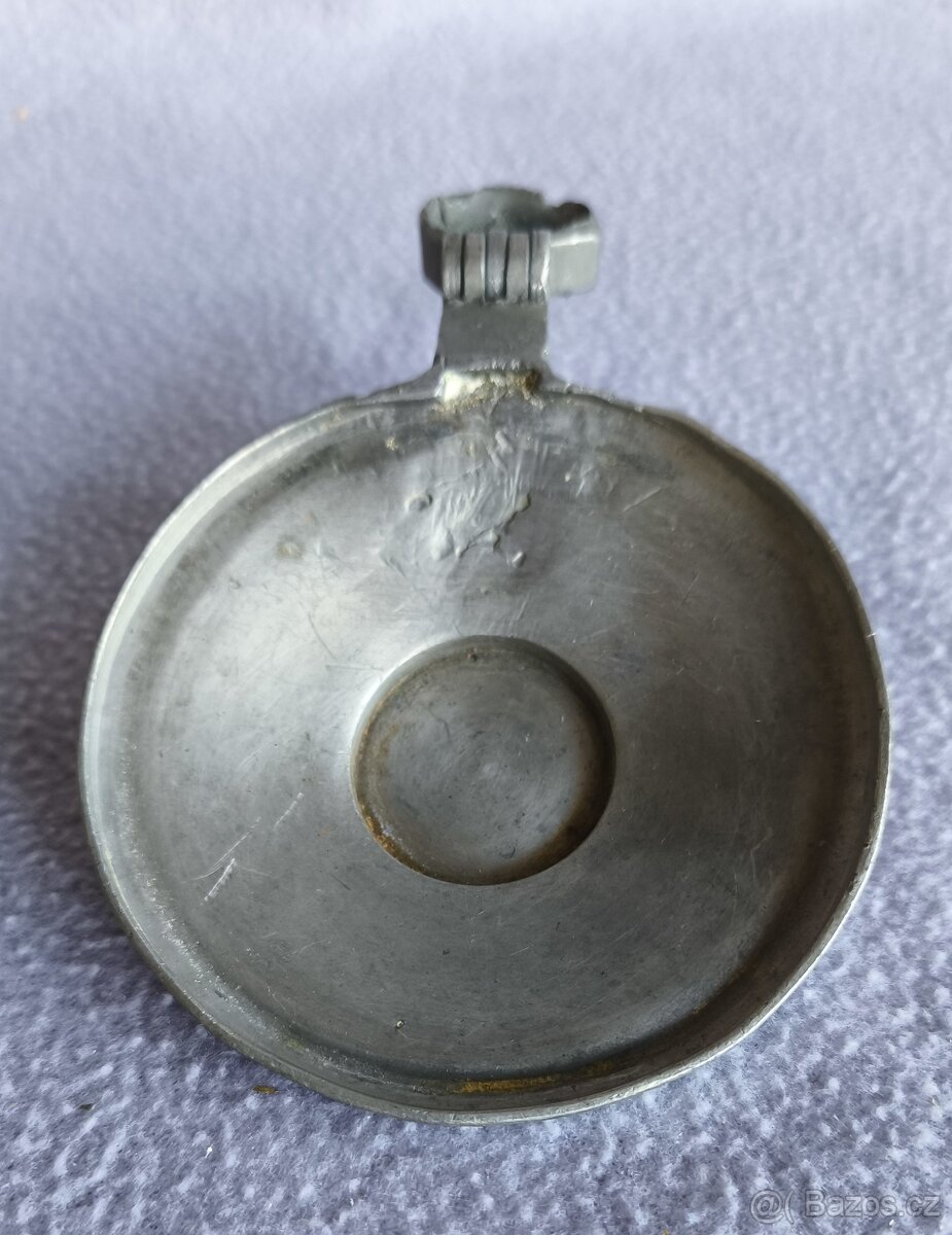 cínové víčko na korbel - 7