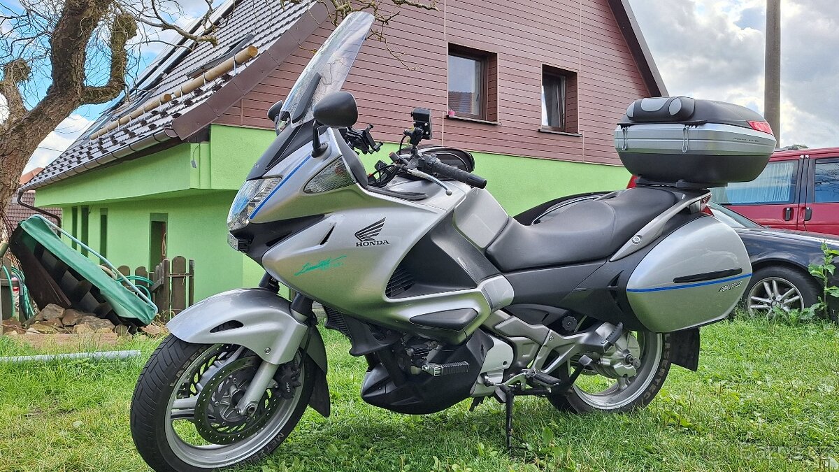 Honda Deauville nt 700 - 7