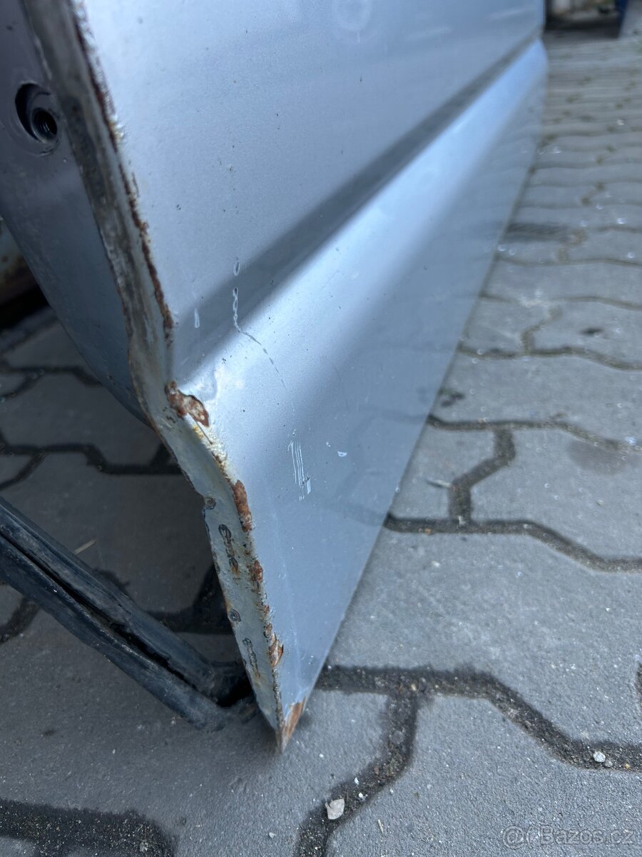 LEVÉ POSUVNÉ DVEŘE VW MULTIVAN T5 - 7