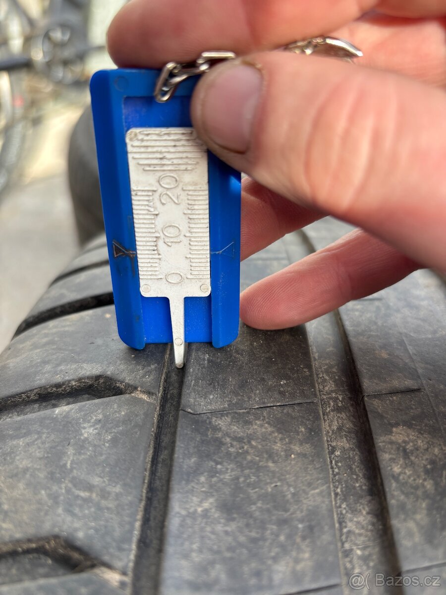 245/40 r18 - 7