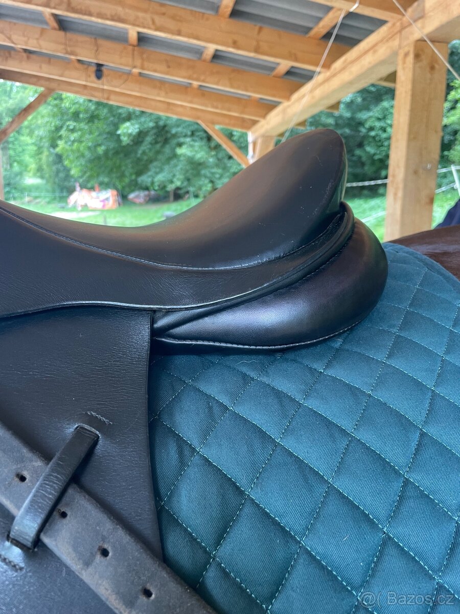 UNIVERZALNI SEDLO BARNSBY POSEDLI 17 KOMORA do “U” 3 - 7