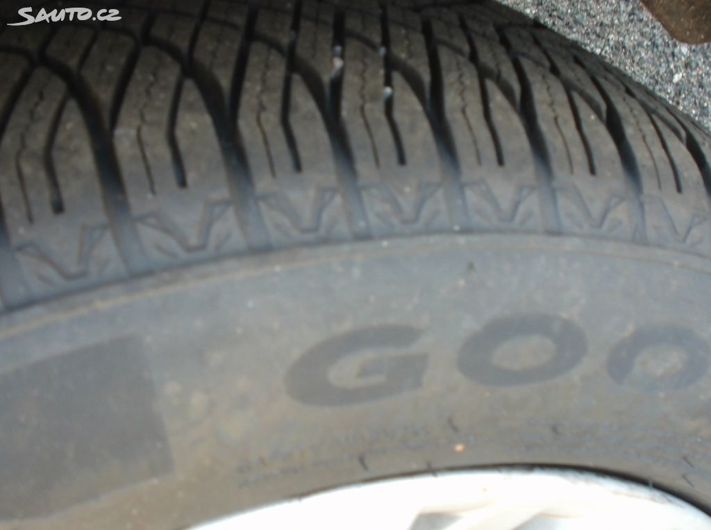 Ford Focus 1,6 16V kombi PDCvyhř.sklo,servisFORD,101tis.km - 7