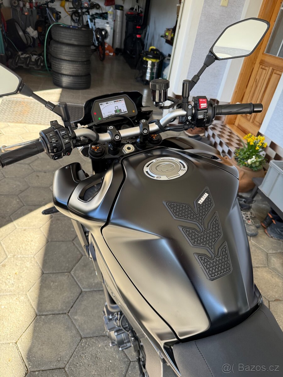 Yamaha mt 10 zánovní - 7