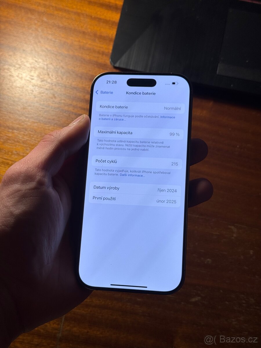 iPhone 16 Pro Jako Nový - Desert Titanium - 7