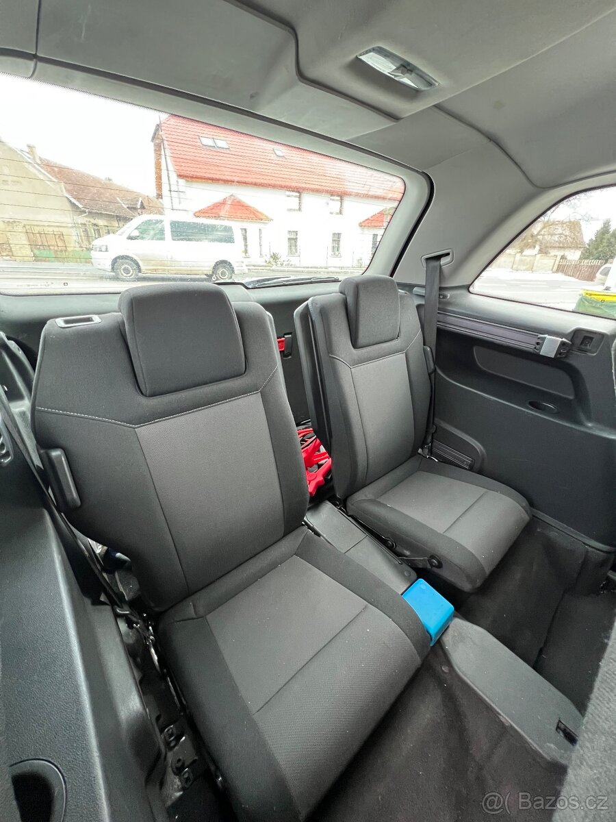 Opel Zafira 1.7 CDTI, 7 míst, manuál, 2010 - 7