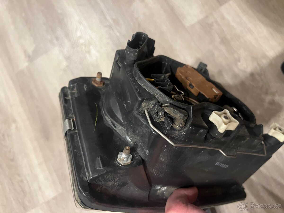 Prodám přední světlomety Iveco daily - 7