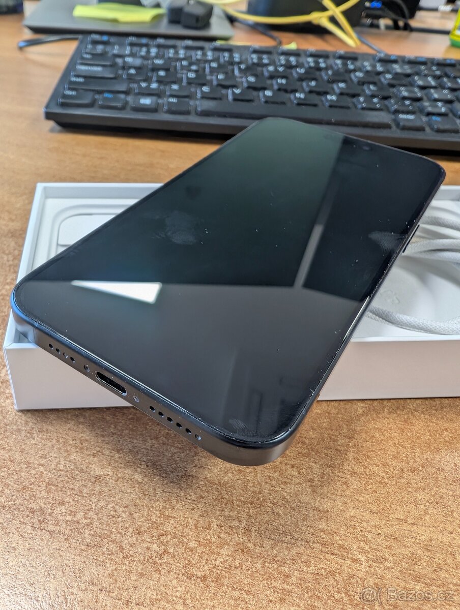 iPhone 15 Pro Max 256GB modrý titan - 7