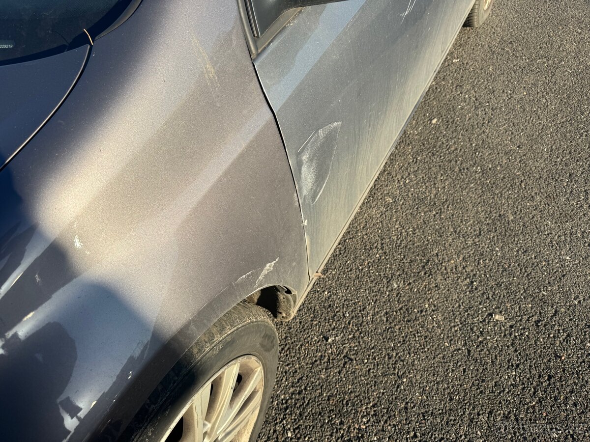 Volkswagen Golf 6 1.6TDI 77kw - 7