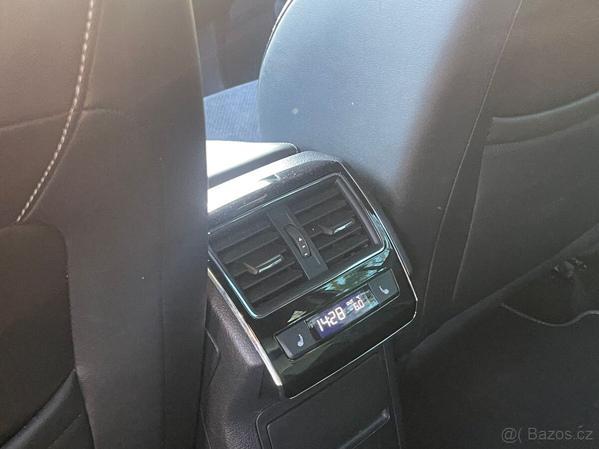 Škoda SUPERB - sportline- kůže - 4X4 - 7