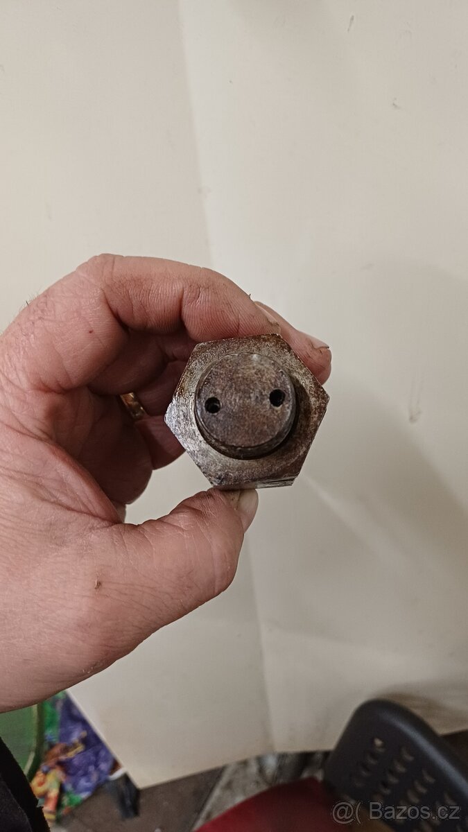 DÍLY UNC a LOCUST - 7