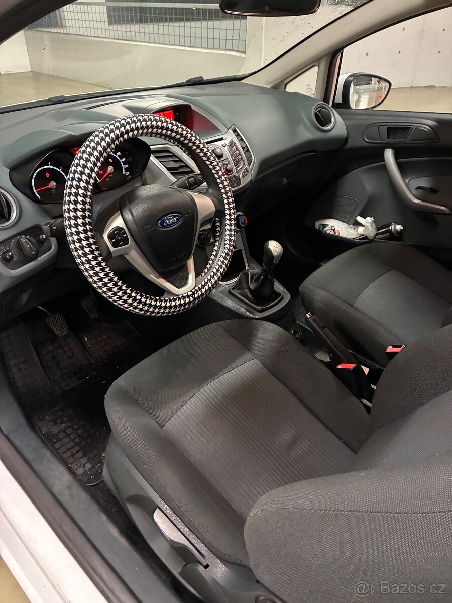 Ford Fiesta - 7