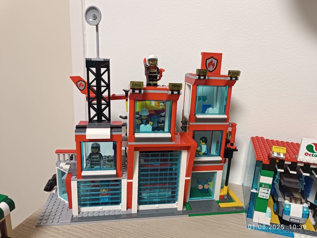 Lego - hasičská stanice - 7