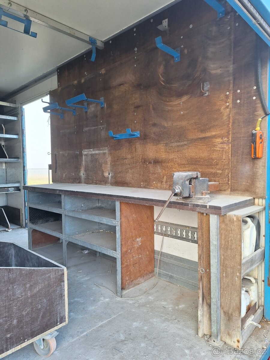 Skříň - buňka - sklad - garáž 4,5 - 7