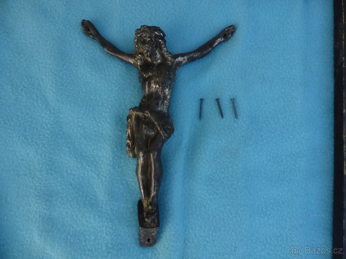 Ježíš na kříží - starý dřevěný křížek - litá soška - 7