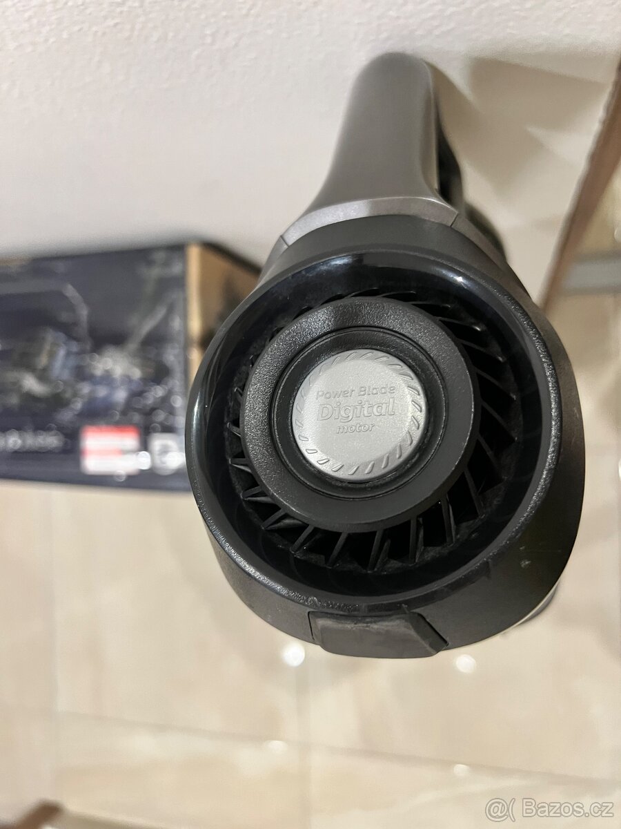 Tyčový vysavač Philips 8000 Series Aqua Plus - 7