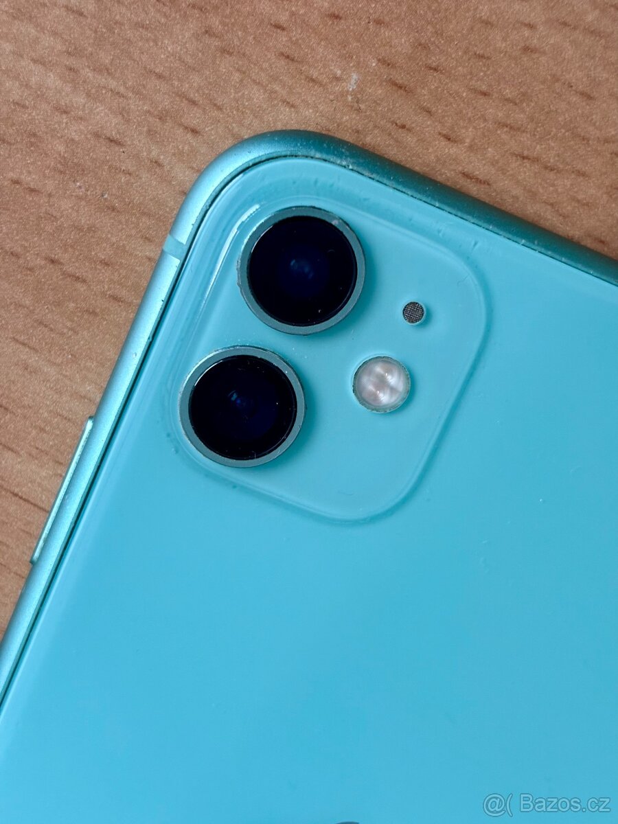 Apple iPhone 11 - 7