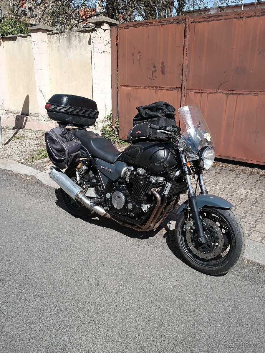Yamaha XJR 1200 - 7