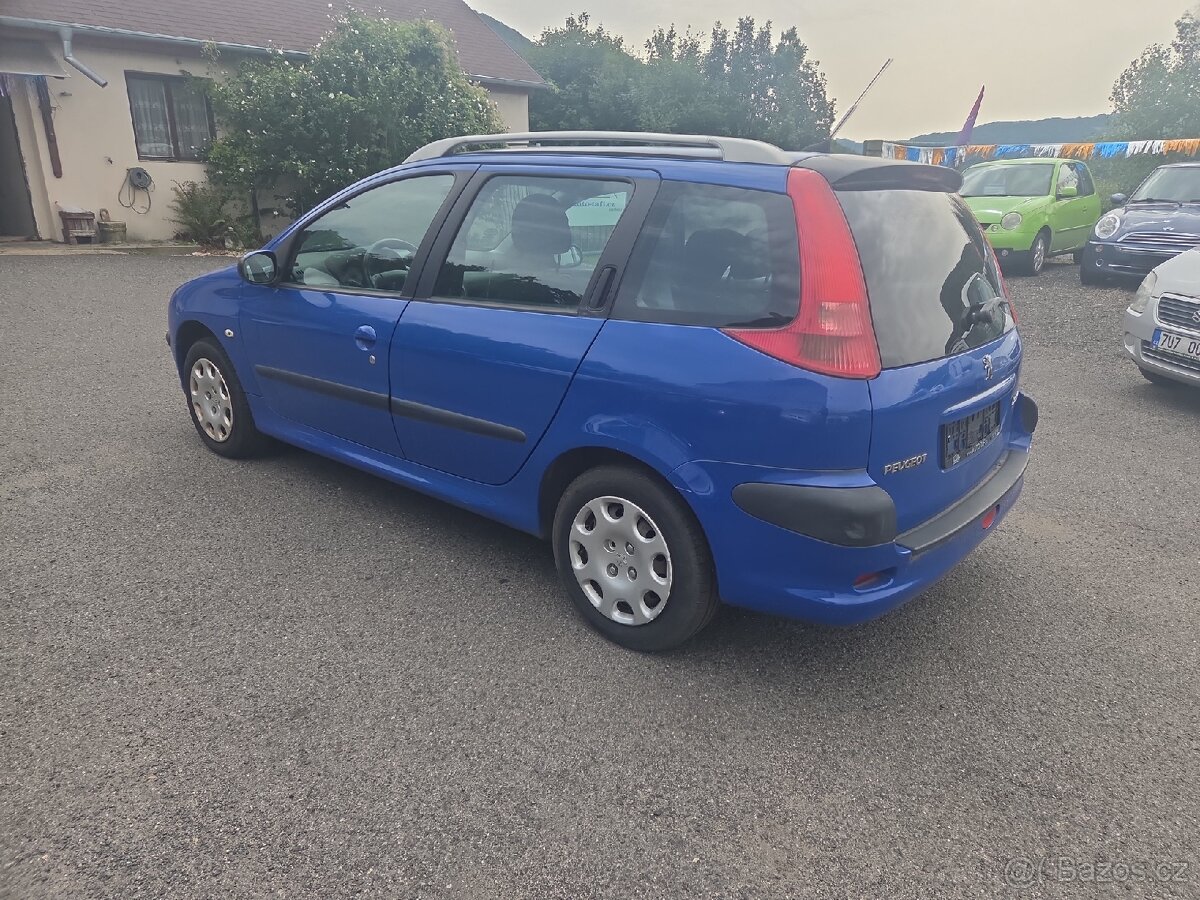 Peugeot 206 SW - 7