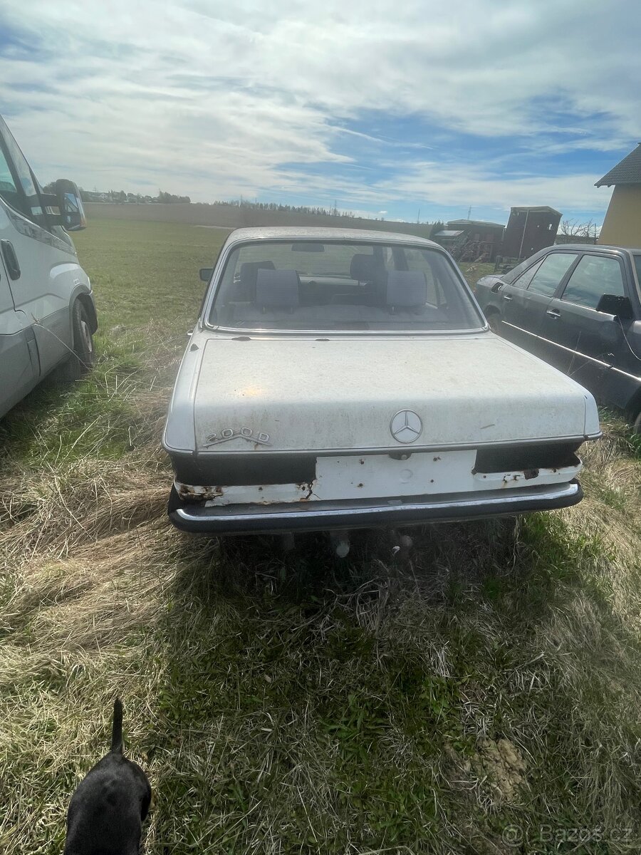 Mercedes Benz w123 2kusy - 7