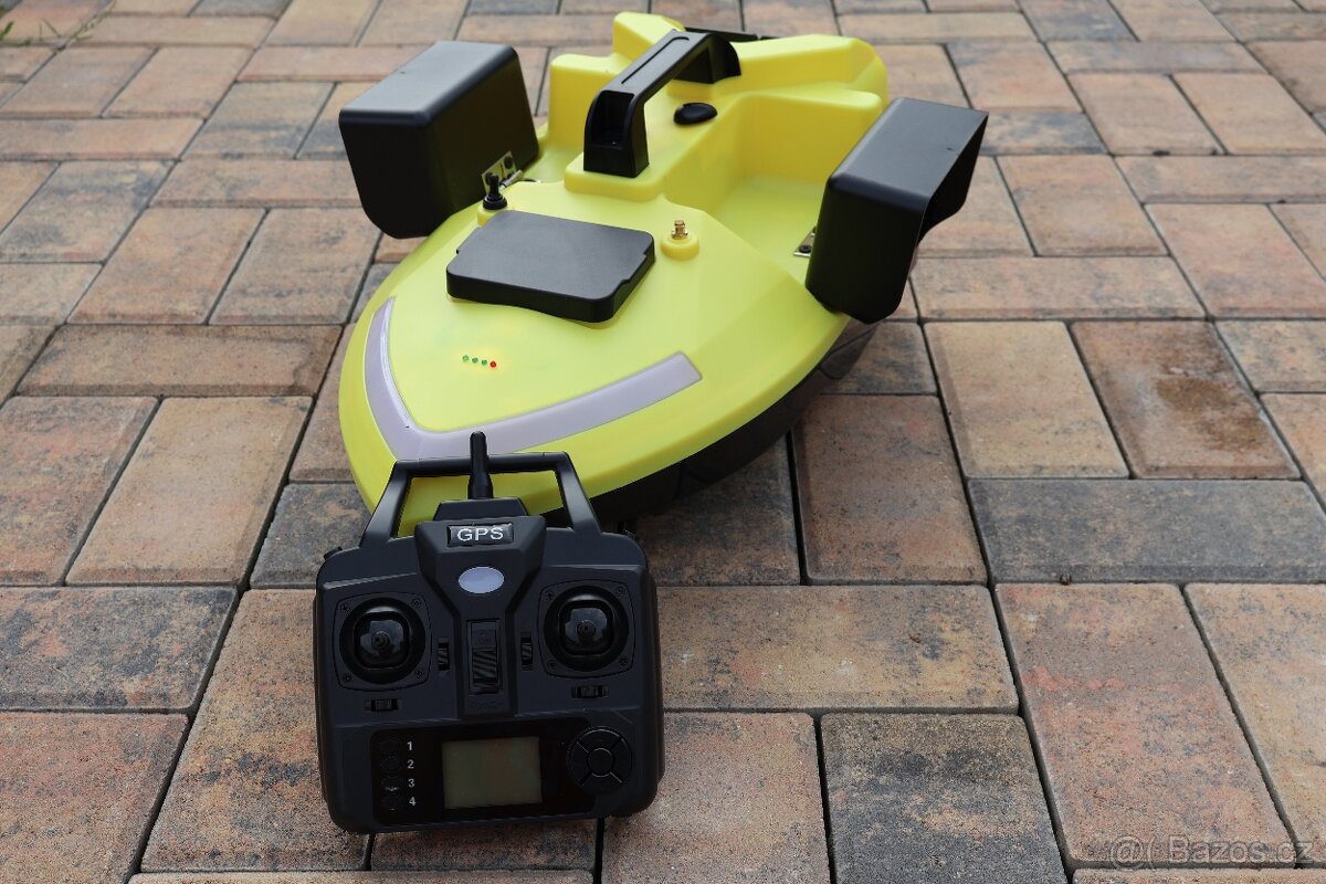 Fosforeskující zavážecí loďka s GPS, Český návod, silná BATE - 7