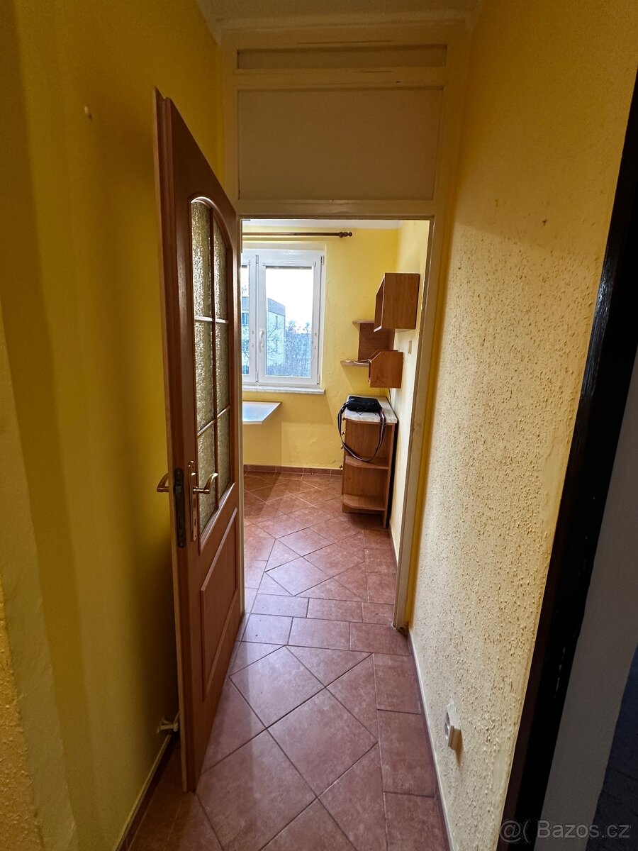 Prodej bytu 2+1 v os.vlast., Karviná-Ráj, ul.Školská - 7