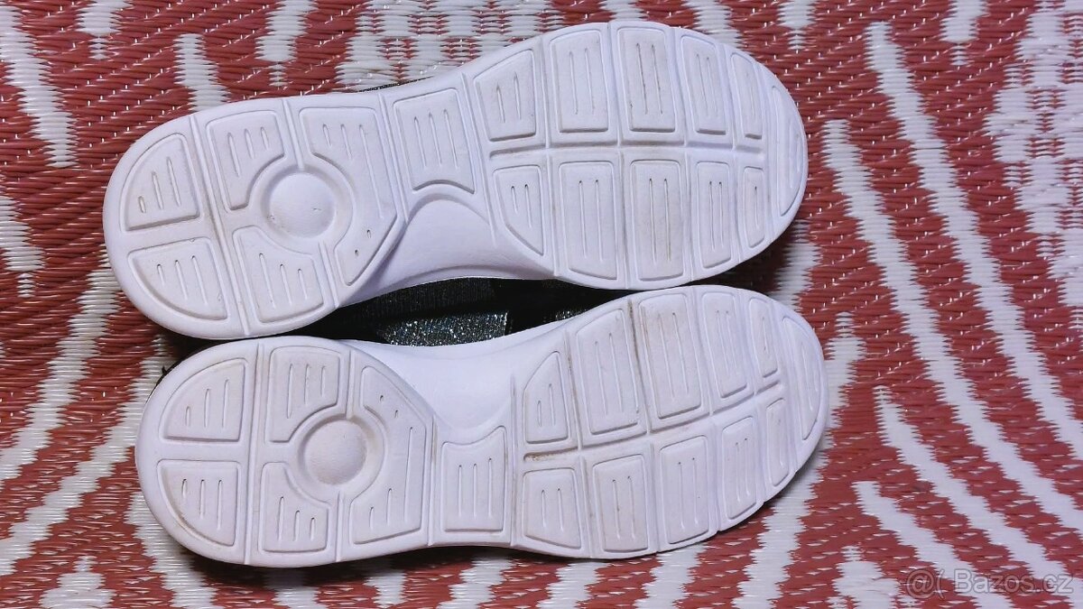 LEHOUNKÉ TŘPYTIVÉ BOTASKY - SUPER IN - vel. 41 - 7