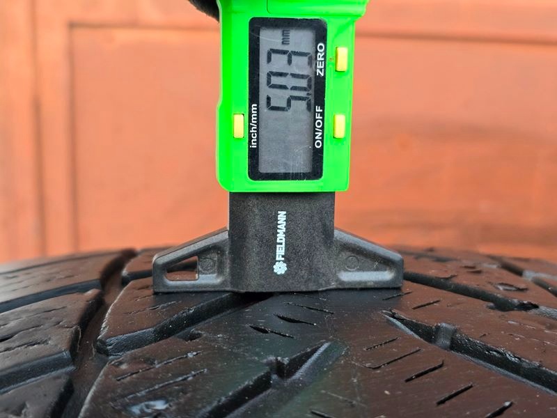 Zimní Goodyear 255/55/18 - 7