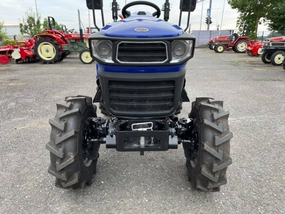 Malotraktor FARMTRAC 26 4WD - 7