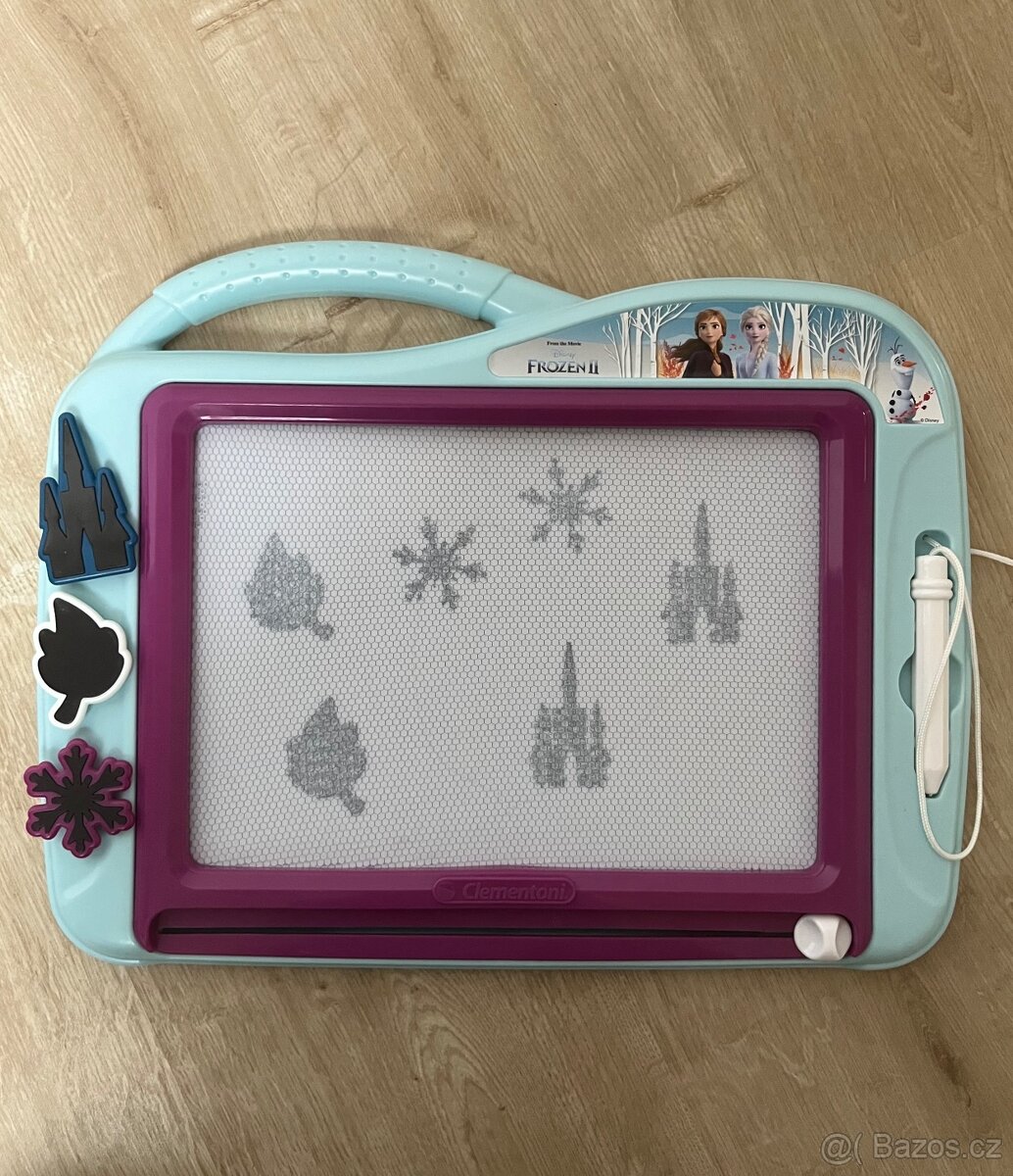Magnetická kreslící tabulka Frozen Clementoni. - 7