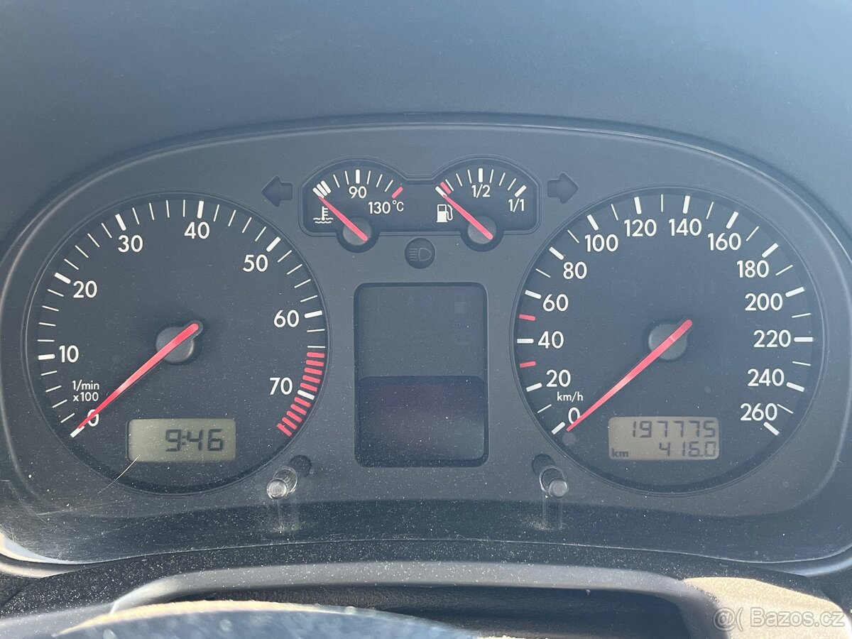 Volkswagen Golf 4 1,6 74kw - 7