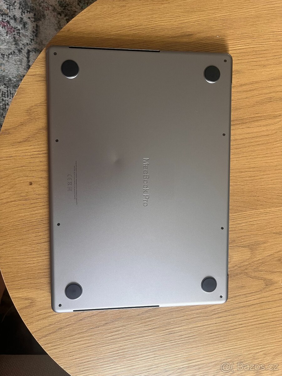 MacBook Pro M2 2023; 32 GB RAM - 7