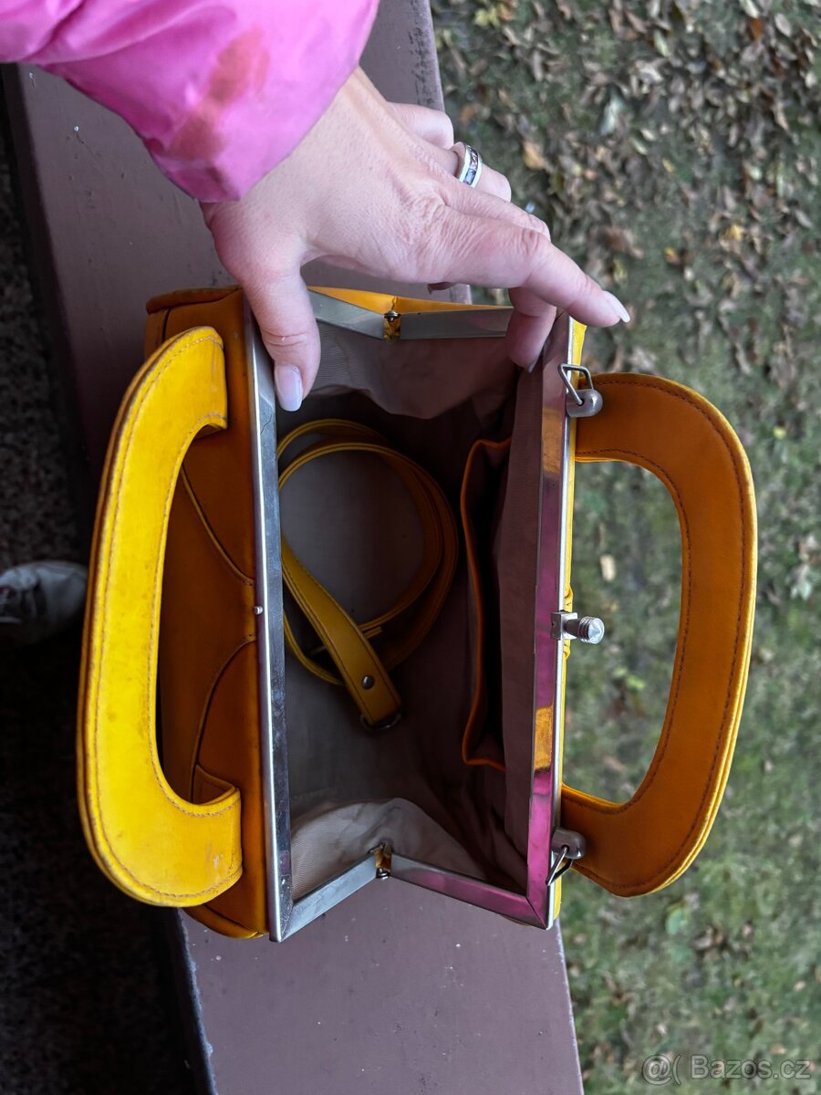 Zachovale kabelky retro - 7