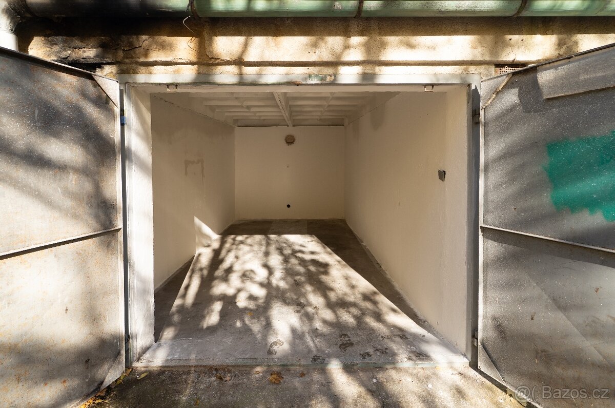 Prodej garáže 18 m2, Ouvalova Slaný - 7