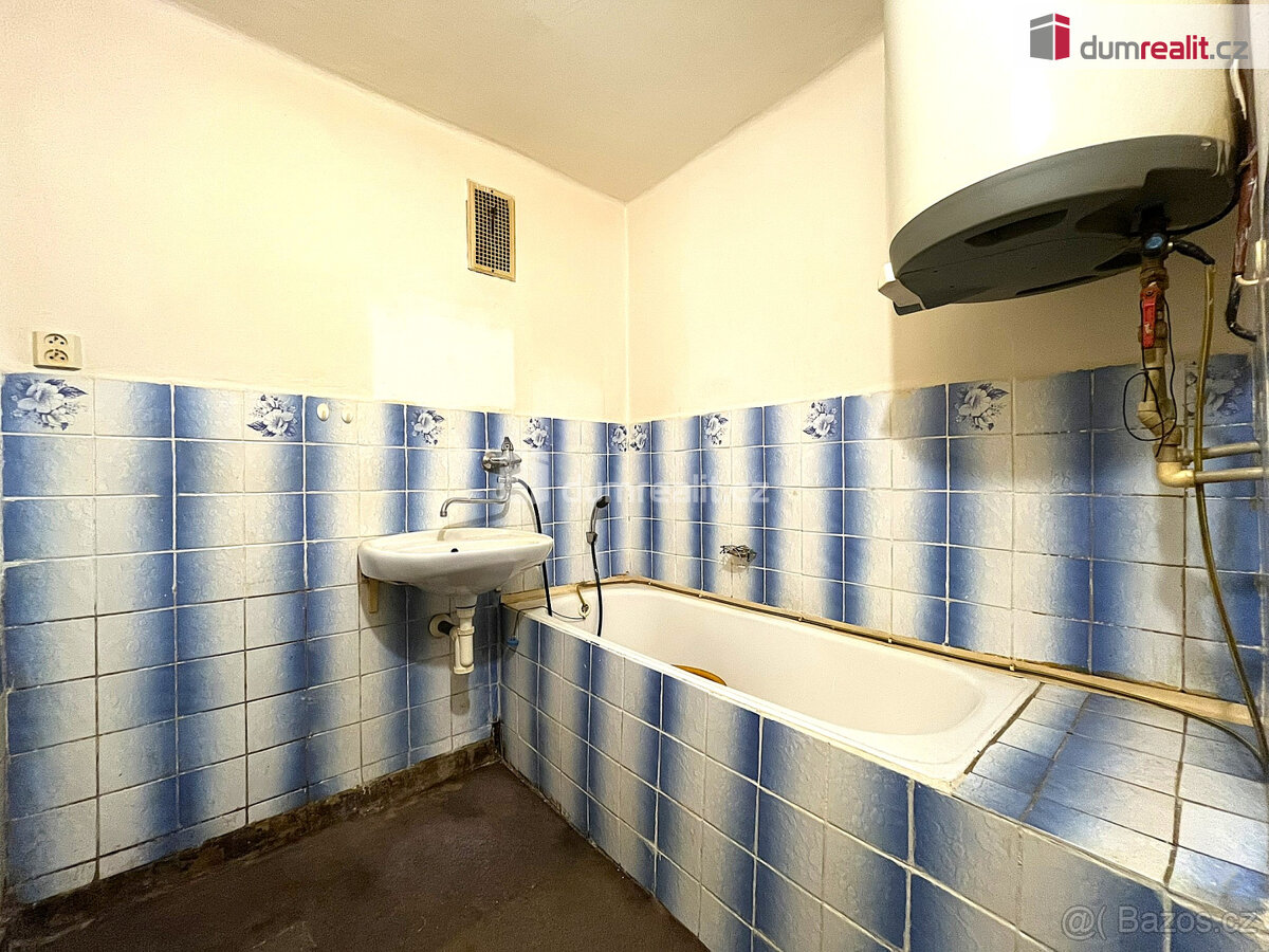 Prodej, byt 2+1, Lomnice, ul. Mánesová - 7