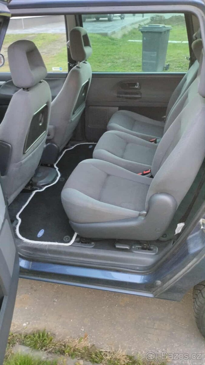 Ford Galaxy, 2005 1,9 96kW - 7