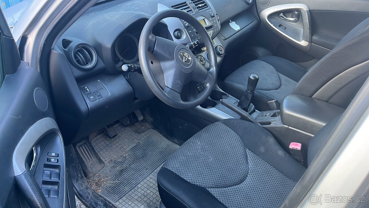 Toyota Raw 4 2,0 benzin - 7
