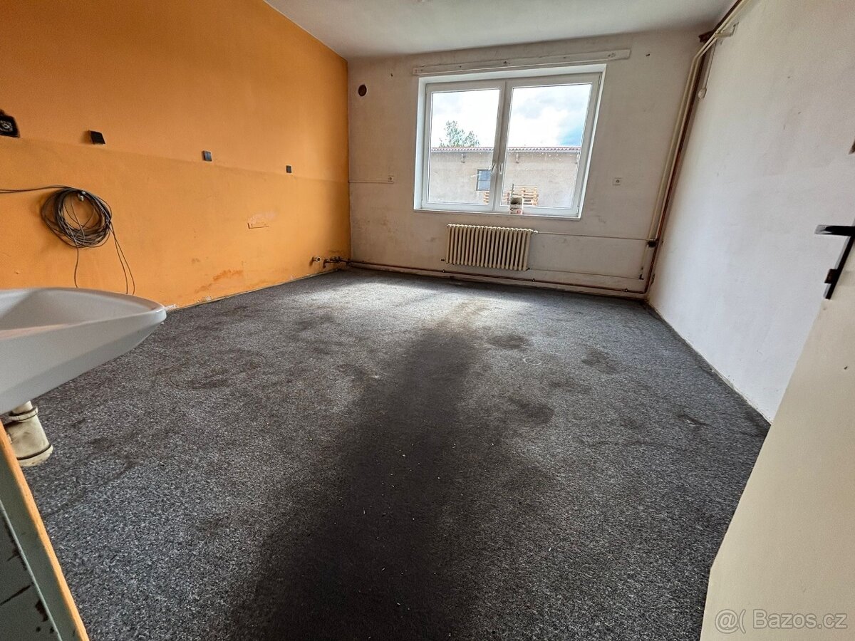 Pronájem autoservisu, 910 m2 - Panelová - 7