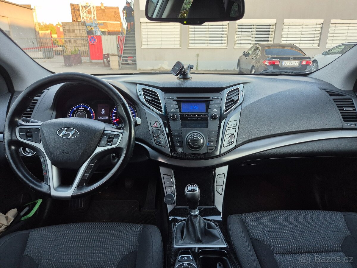 Hyundai i40 1.7 CRDi 100 kW 2015 - 7