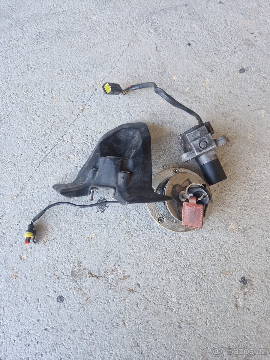 sada zámků Ducati 1098 2008 + kryt spínací skříňky - 7