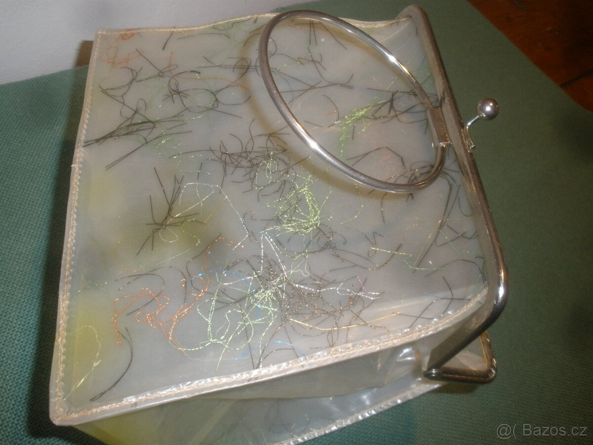 Zajímavá retro kabelka - 7