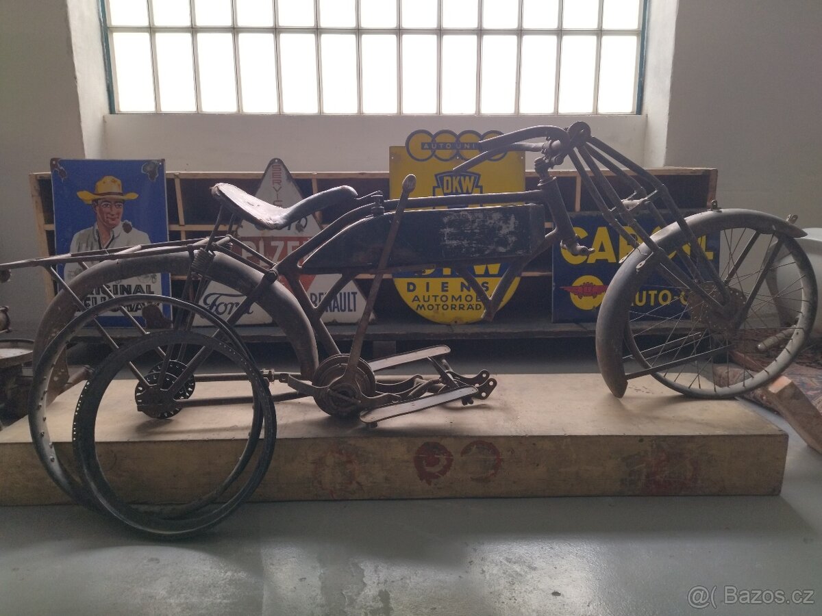 Starý motocykl, benzinky HEFA , cedule .. - 7