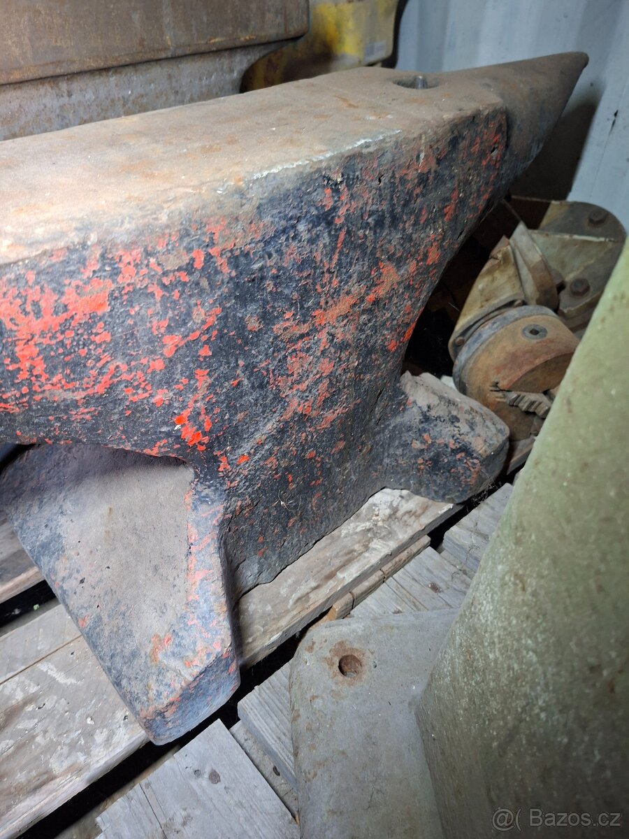 Kovadlina 200kg - 7