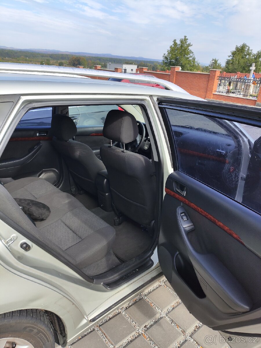 Toyota Avensis 2.2 D-4D - 7