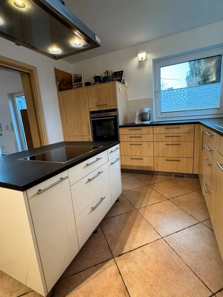 Velká moderně-klasická kuchyně(25.23) - 7