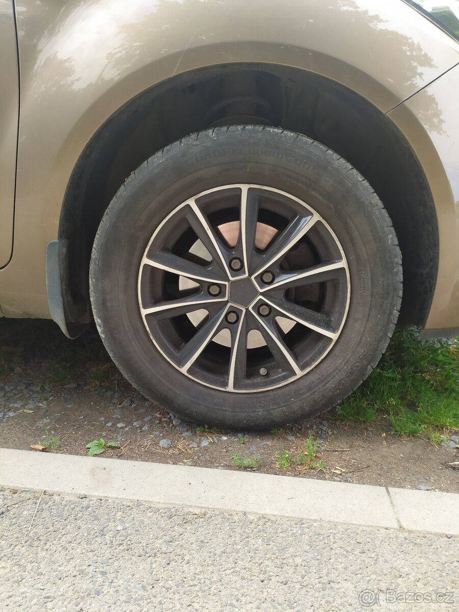 Letní pneu (+ disky) 195x65xR15 - 7